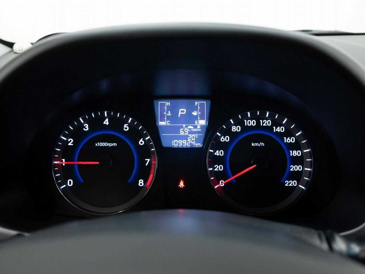 Hyundai Solaris б/у, 2016, Автоматическая. Фото: #17