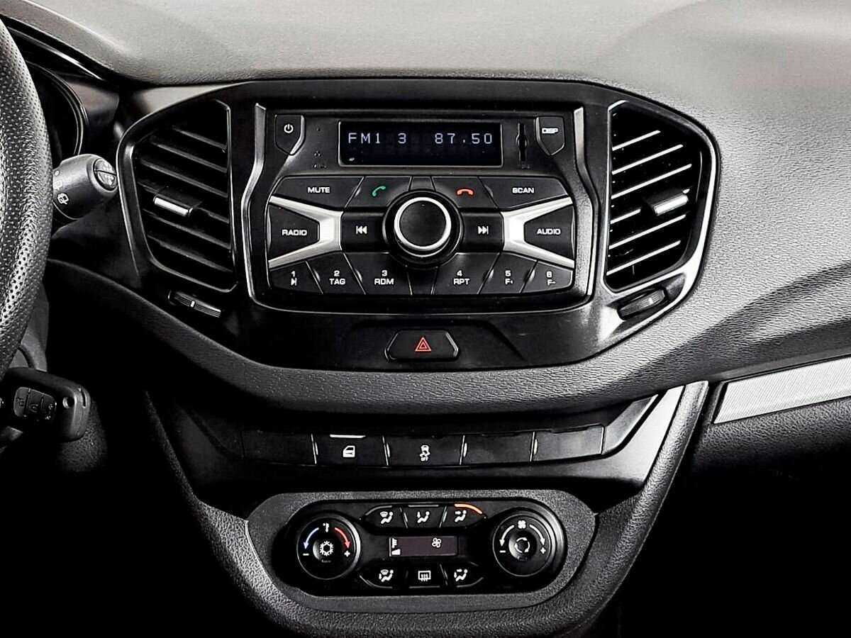 Lada (ВАЗ) Vesta б/у, 2020, Механическая. Фото: #12