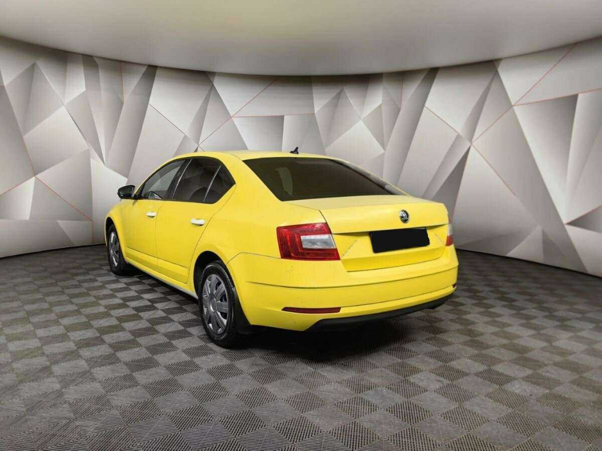Skoda Octavia б/у, 2019, Механическая. Фото: #3