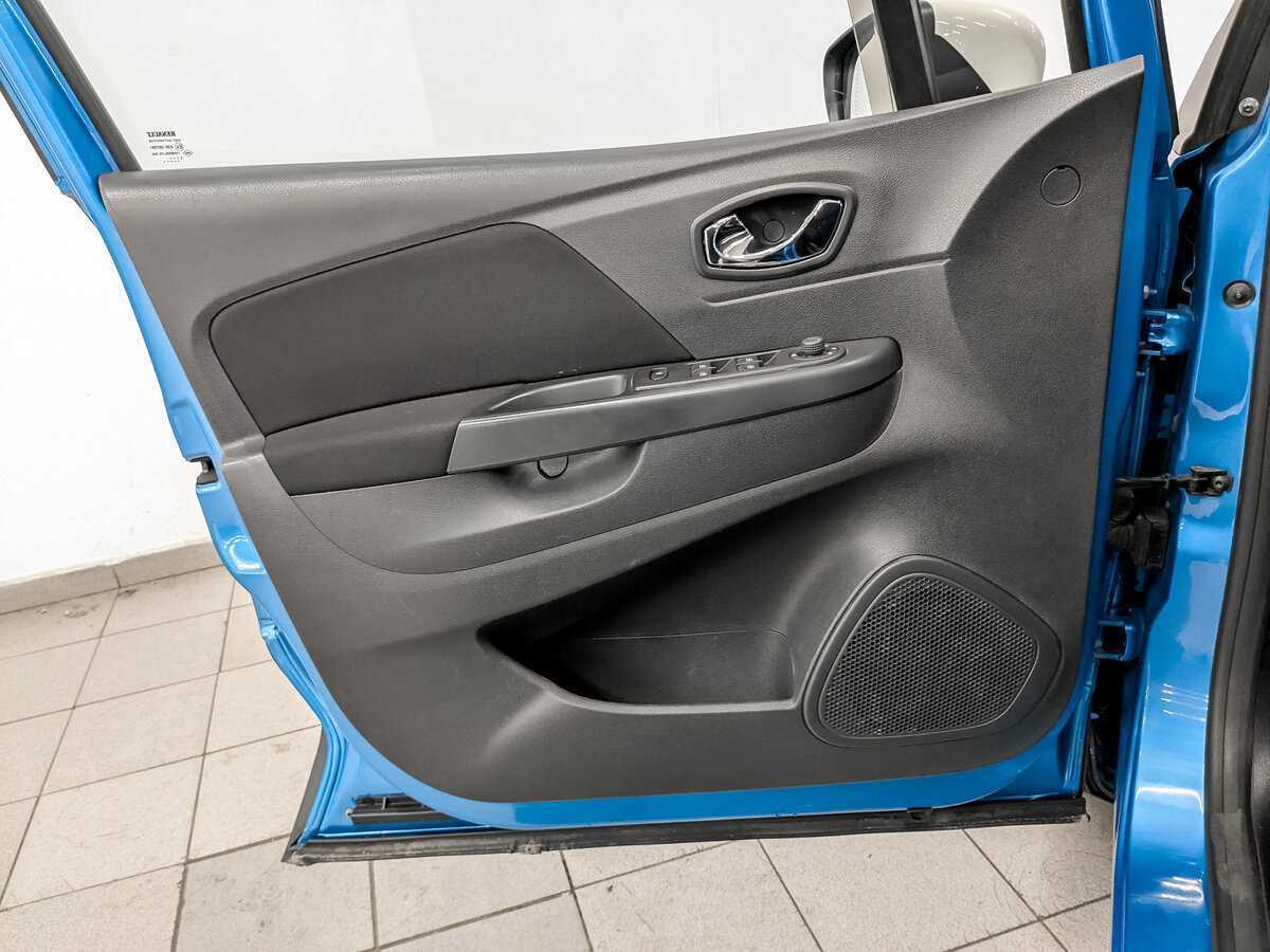 Renault Kaptur б/у, 2016, Механическая. Фото: #16