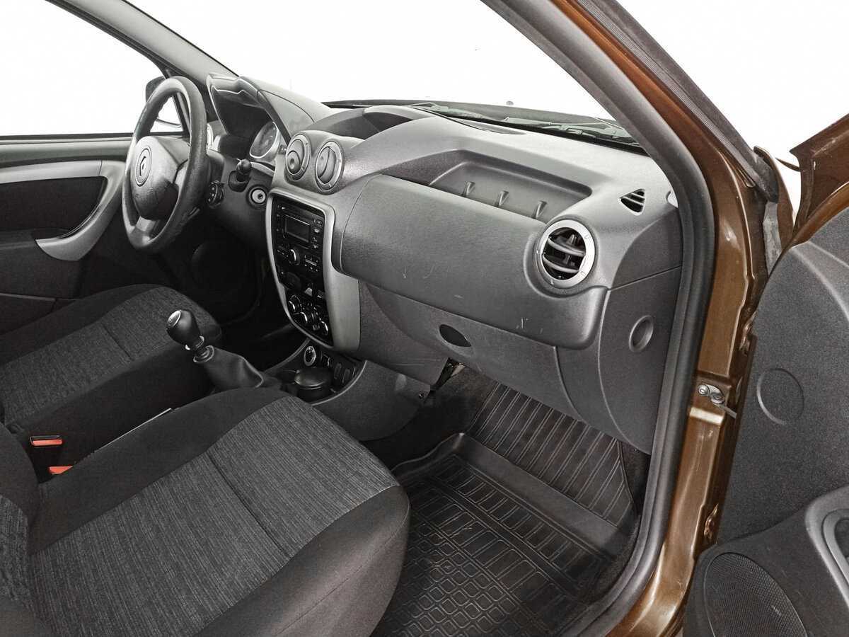 Renault Duster б/у, 2014, Механическая. Фото: #8