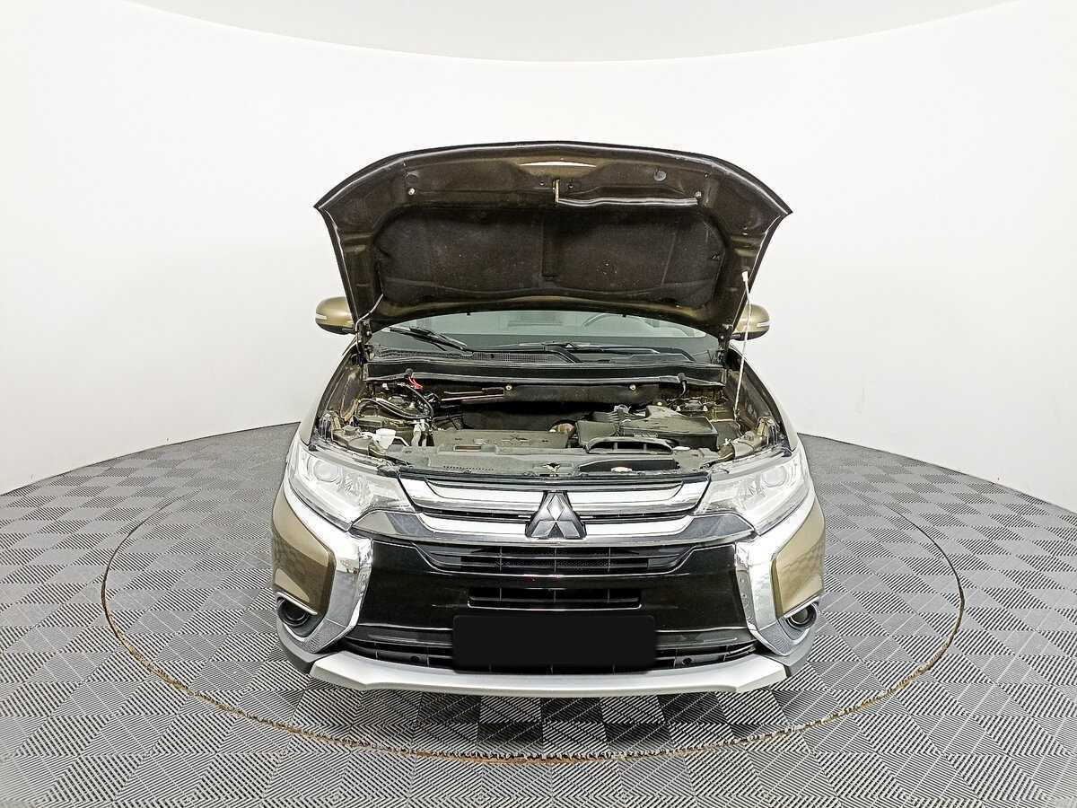 Mitsubishi Outlander б/у, 2018, Вариатор. Фото: #7