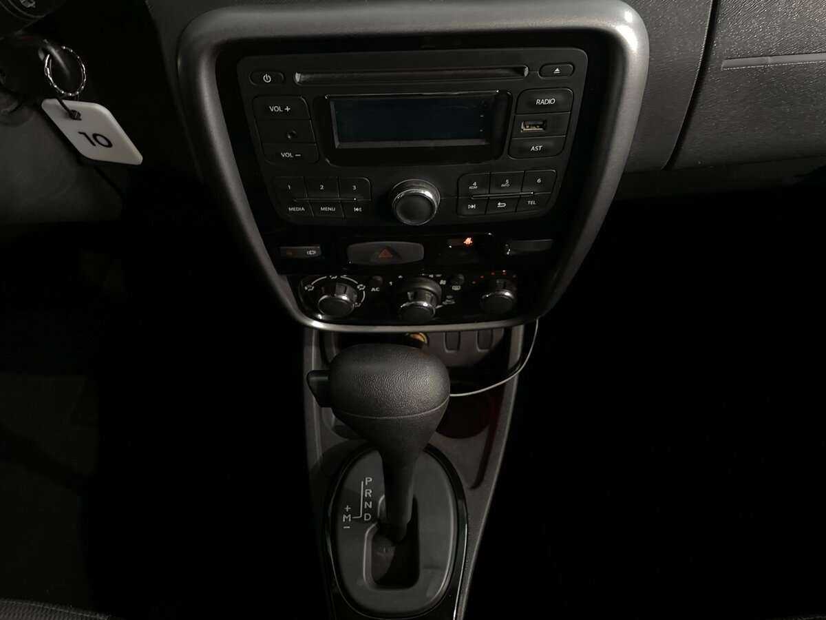 Renault Duster б/у, 2012, Автоматическая. Фото: #11