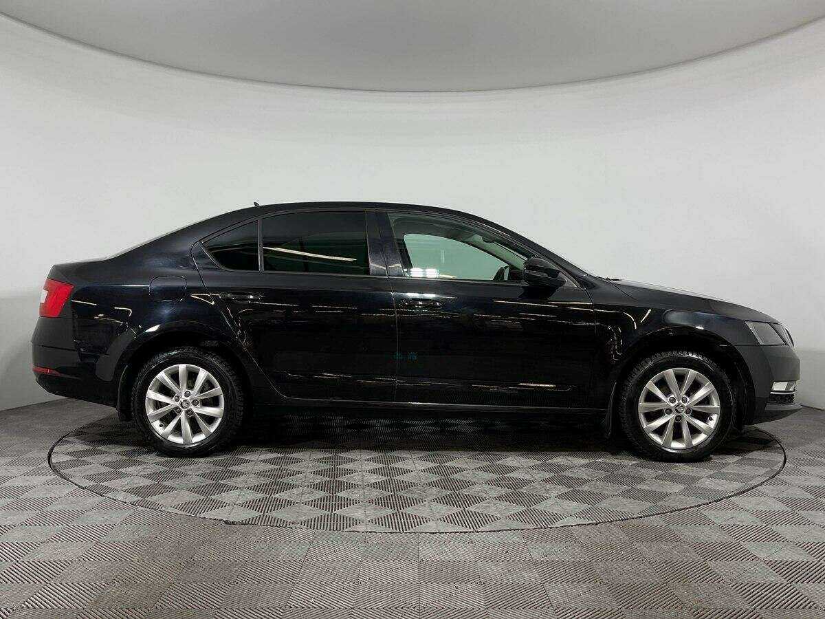 Skoda Octavia б/у, 2017, Роботизированная. Фото: #3