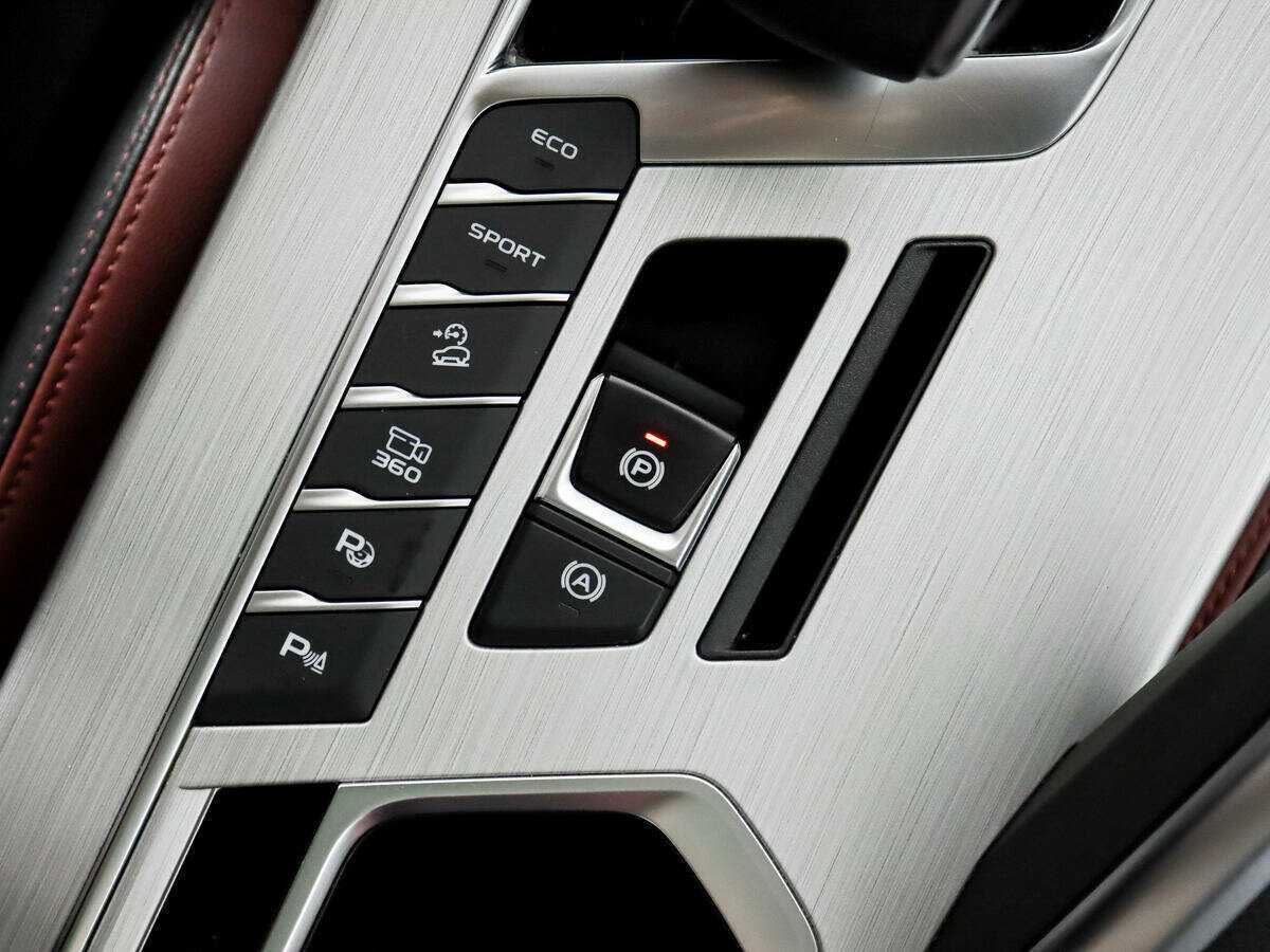 Geely Coolray б/у, 2021, Роботизированная. Фото: #11