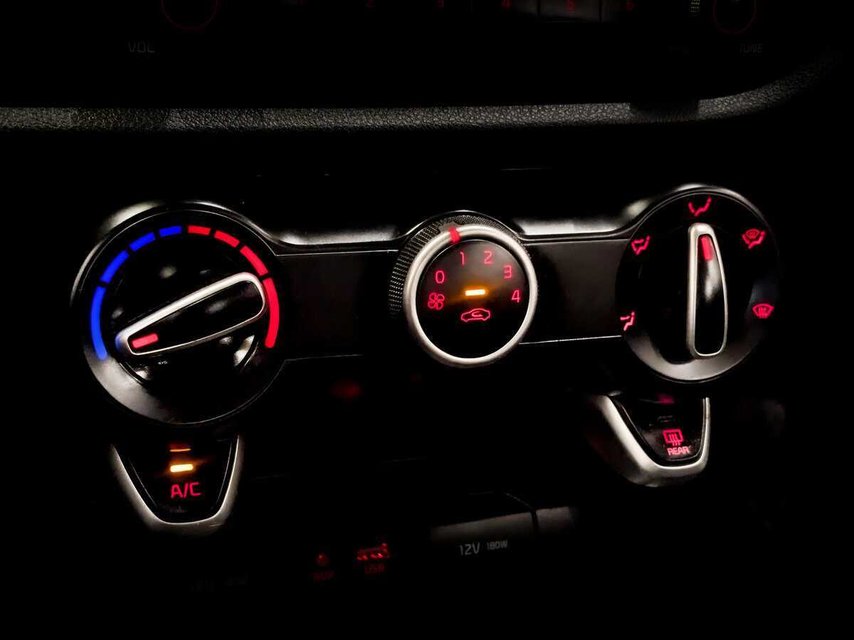 Kia Rio б/у, 2020, Автоматическая. Фото: #21