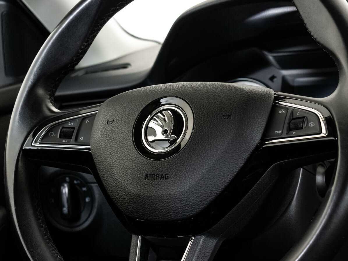 Skoda Octavia б/у, 2019, Роботизированная. Фото: #10