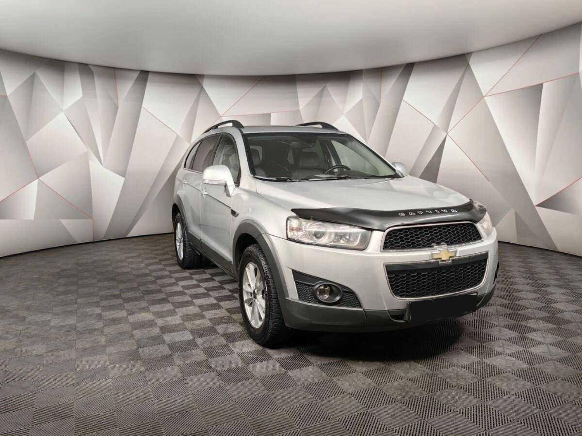 Chevrolet Captiva б/у, 2013, Автоматическая. Фото: #2