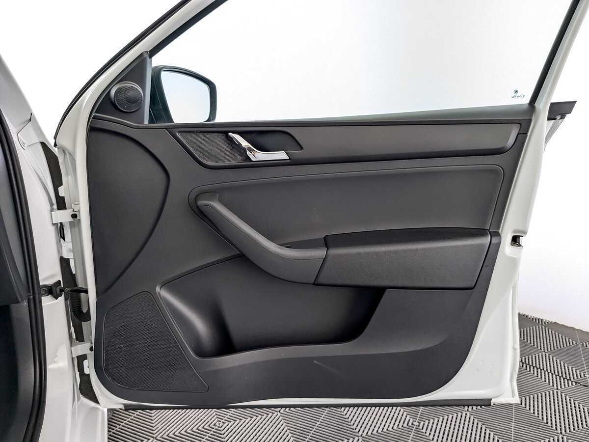 Skoda Rapid б/у, 2017, Механическая. Фото: #23