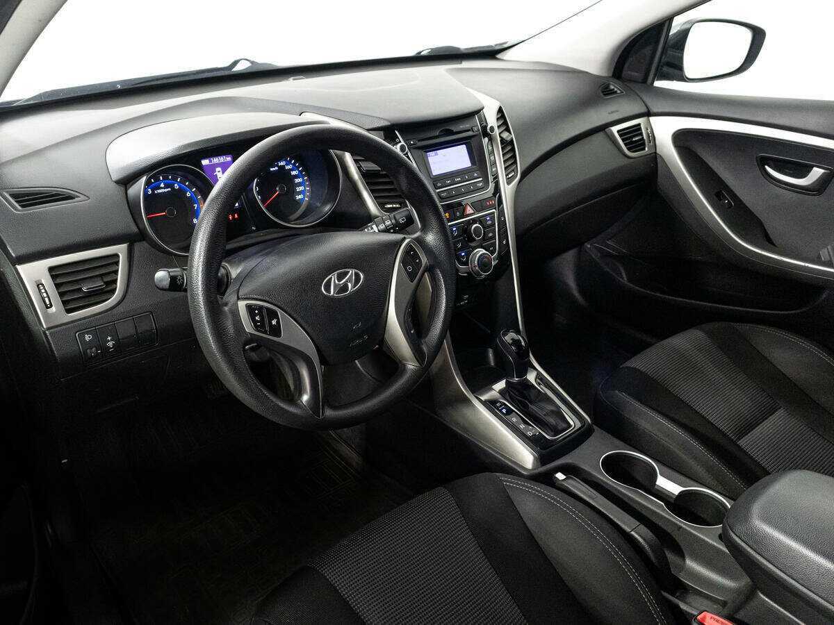 Hyundai i30 б/у, 2015, Автоматическая. Фото: #10