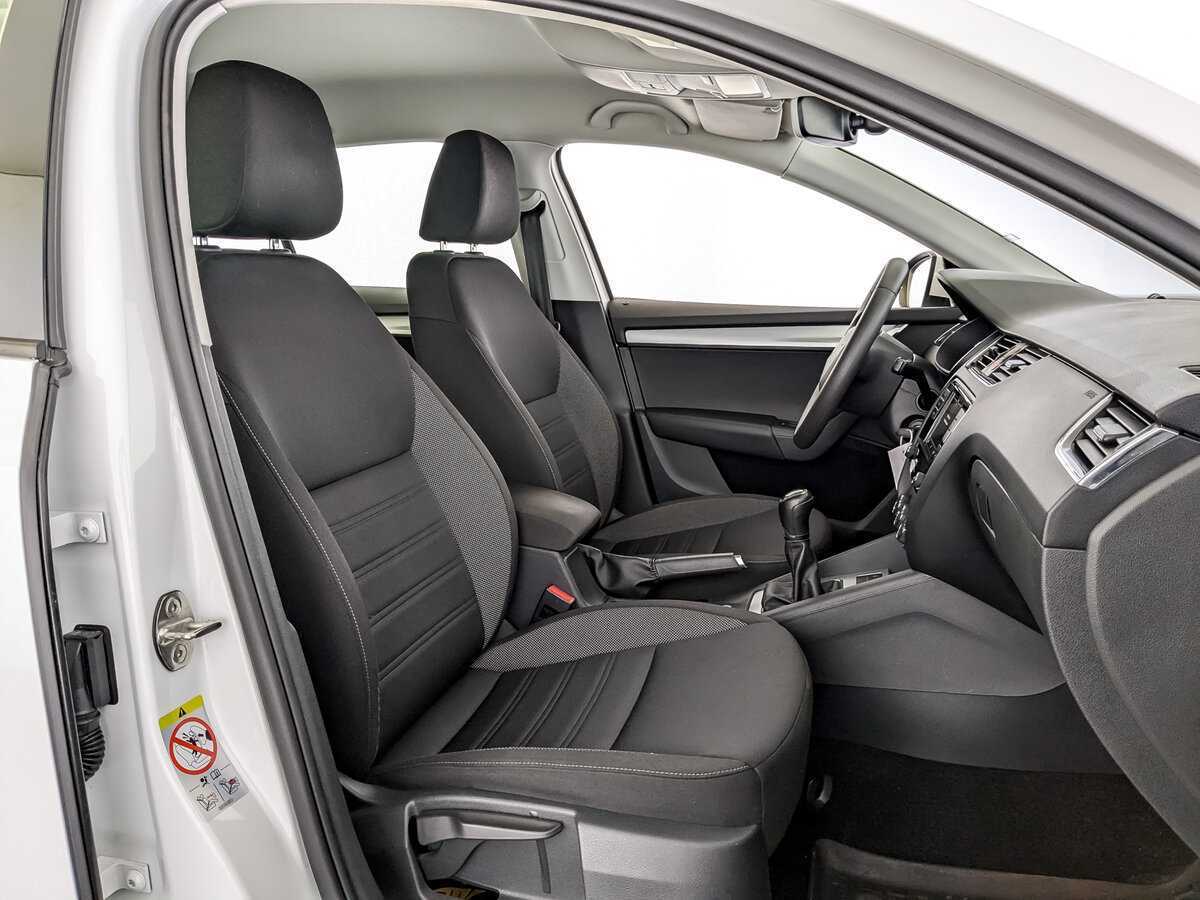 Skoda Octavia б/у, 2019, Механическая. Фото: #18