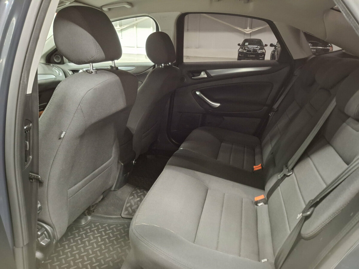 Ford Mondeo б/у, 2013, Механическая. Фото: #9
