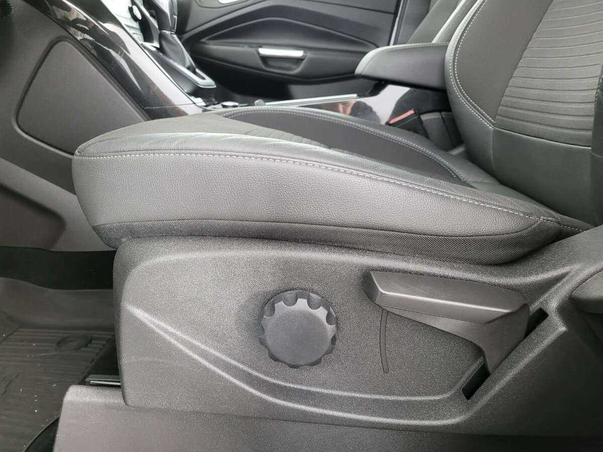 Ford Kuga б/у, 2018, Автоматическая. Фото: #9