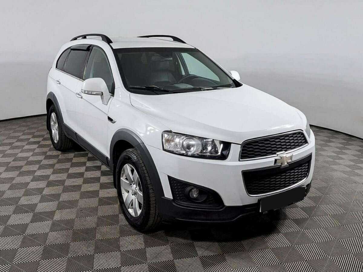Chevrolet Captiva б/у, 2014, Автоматическая. Фото: #2