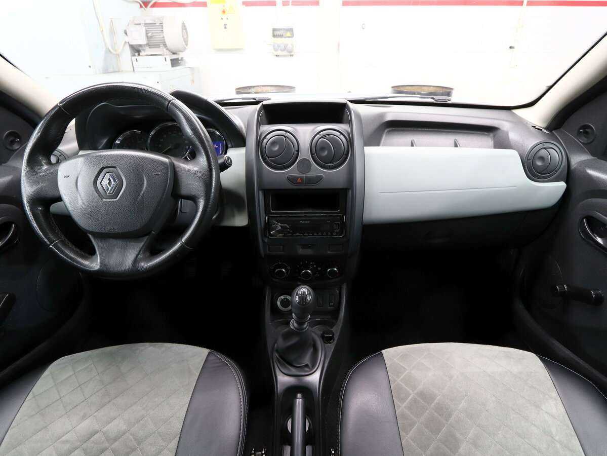 Renault Duster б/у, 2017, Механическая. Фото: #13