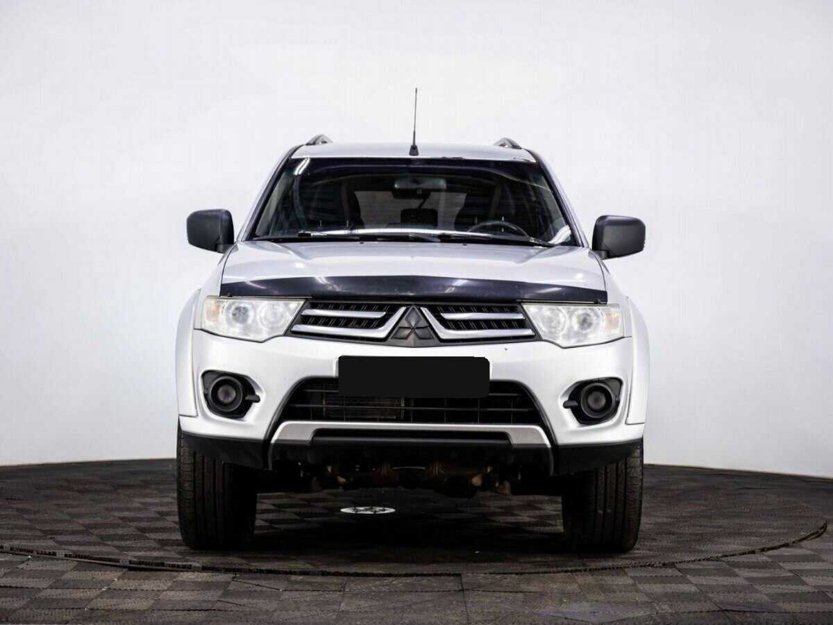 Mitsubishi Pajero Sport б/у, 2014, Механическая. Фото: #1