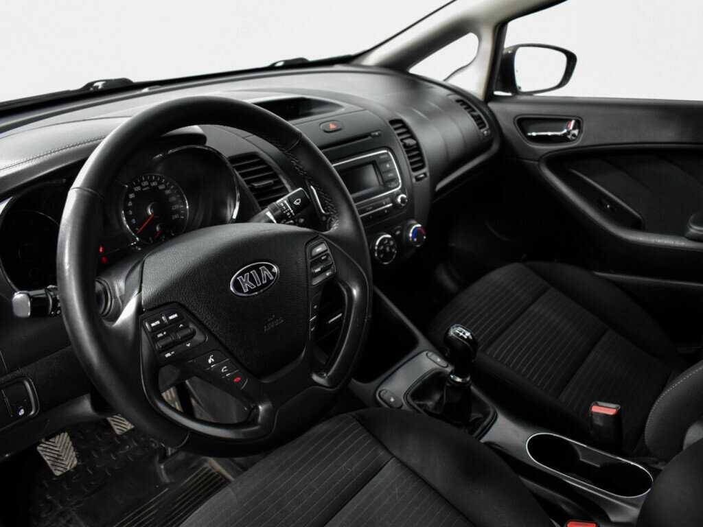 Kia Cerato б/у, 2015, Механическая. Фото: #8