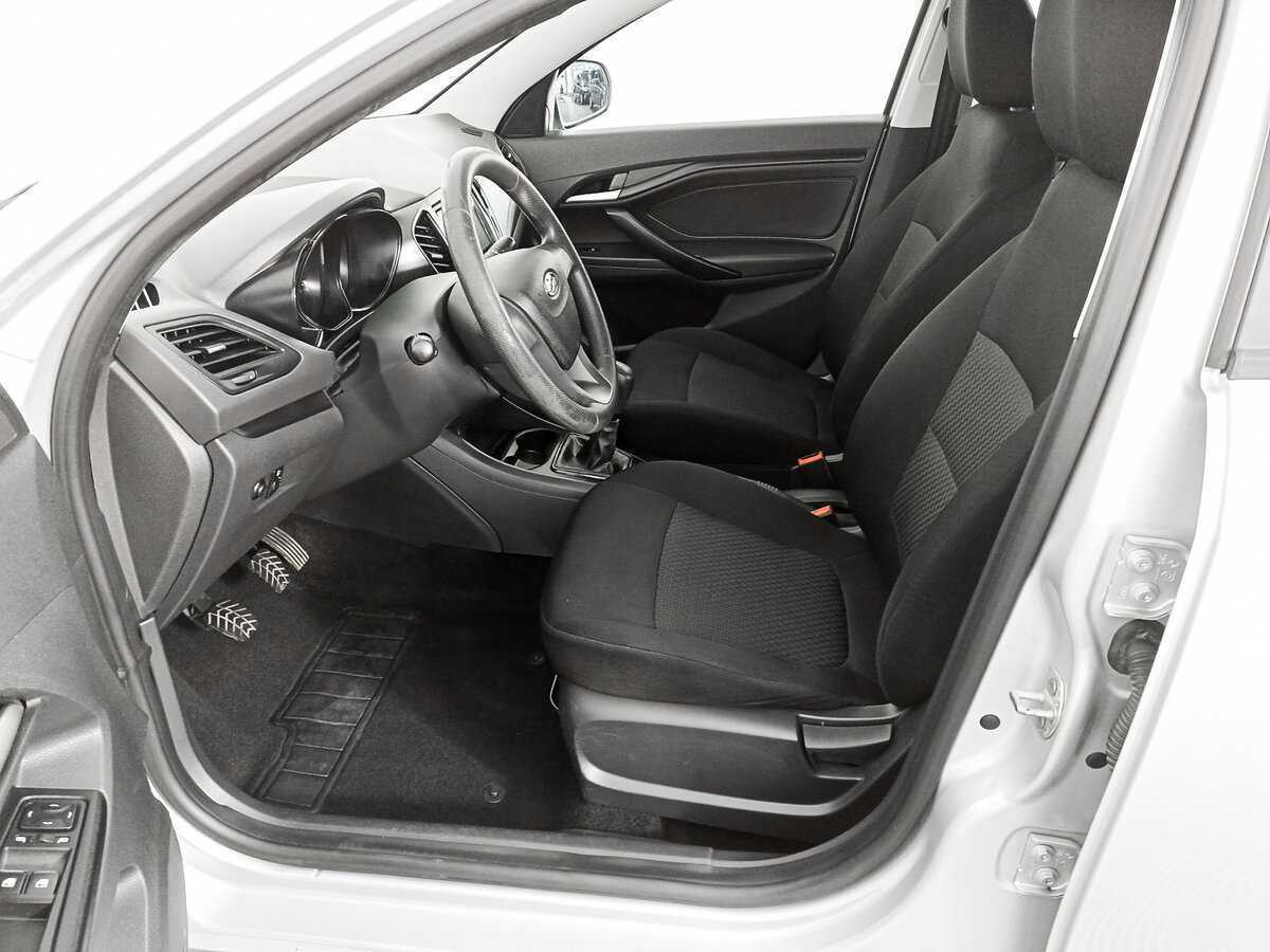 Lada (ВАЗ) Vesta б/у, 2017, Механическая. Фото: #13