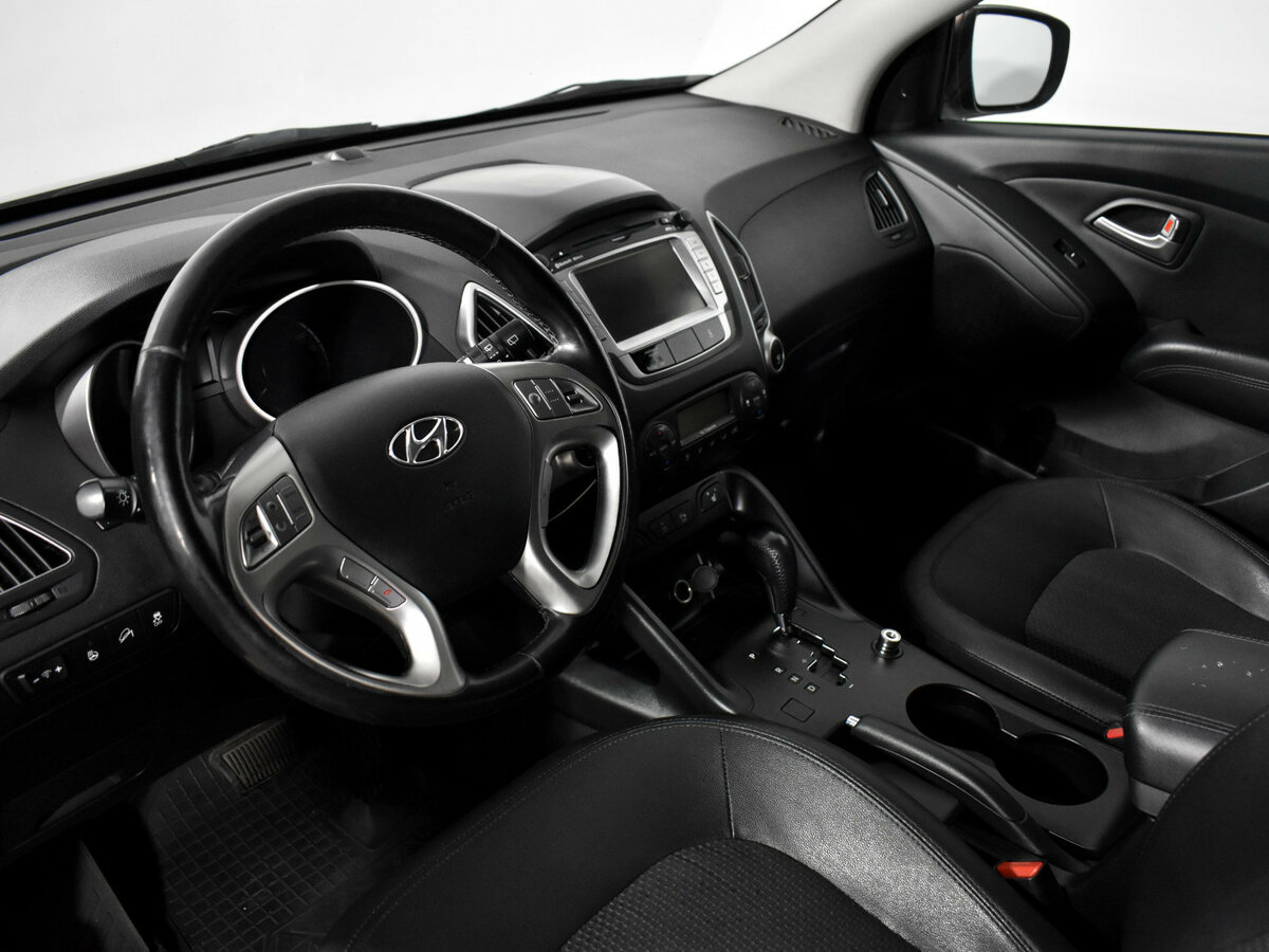 Hyundai ix35 б/у, 2013, Автоматическая. Фото: #6