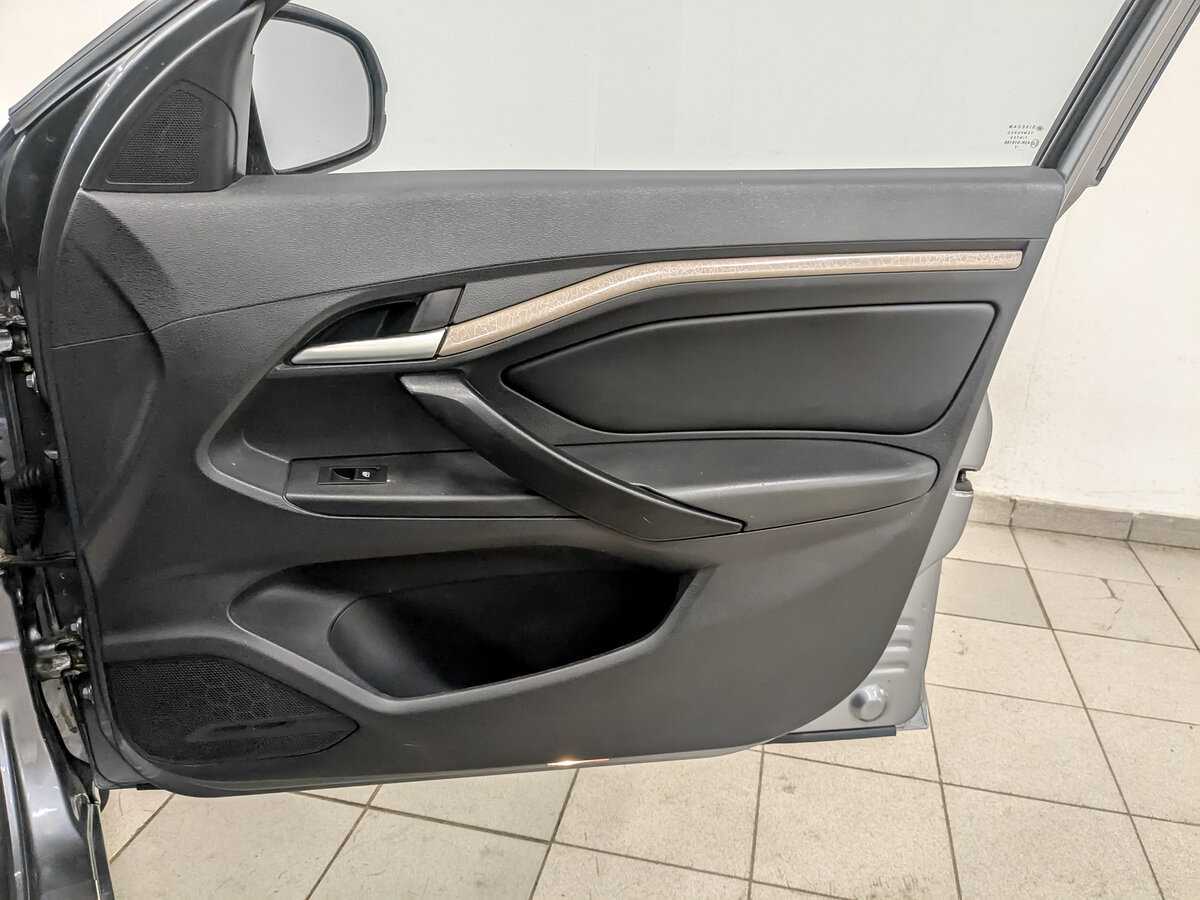 Lada (ВАЗ) Vesta б/у, 2017, Роботизированная. Фото: #21