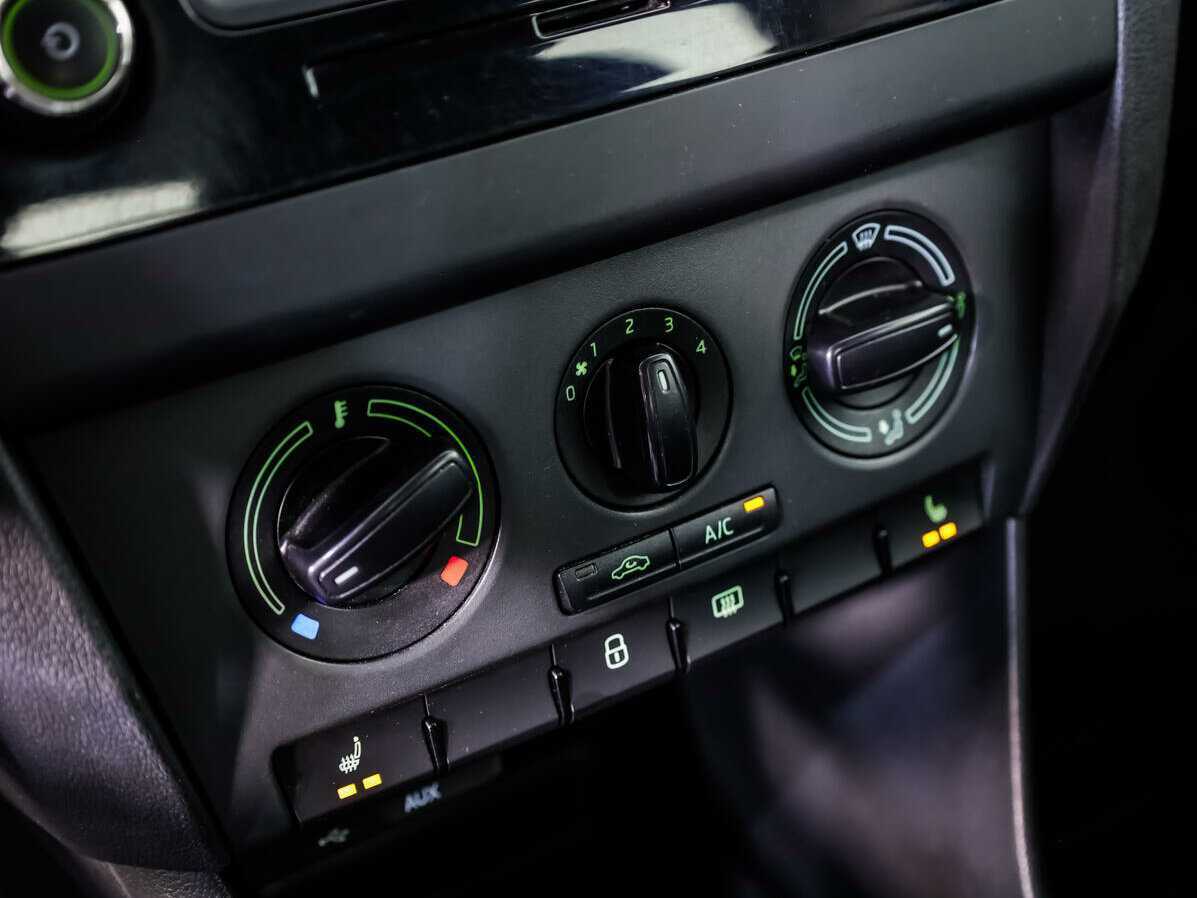 Skoda Rapid б/у, 2016, Механическая. Фото: #12