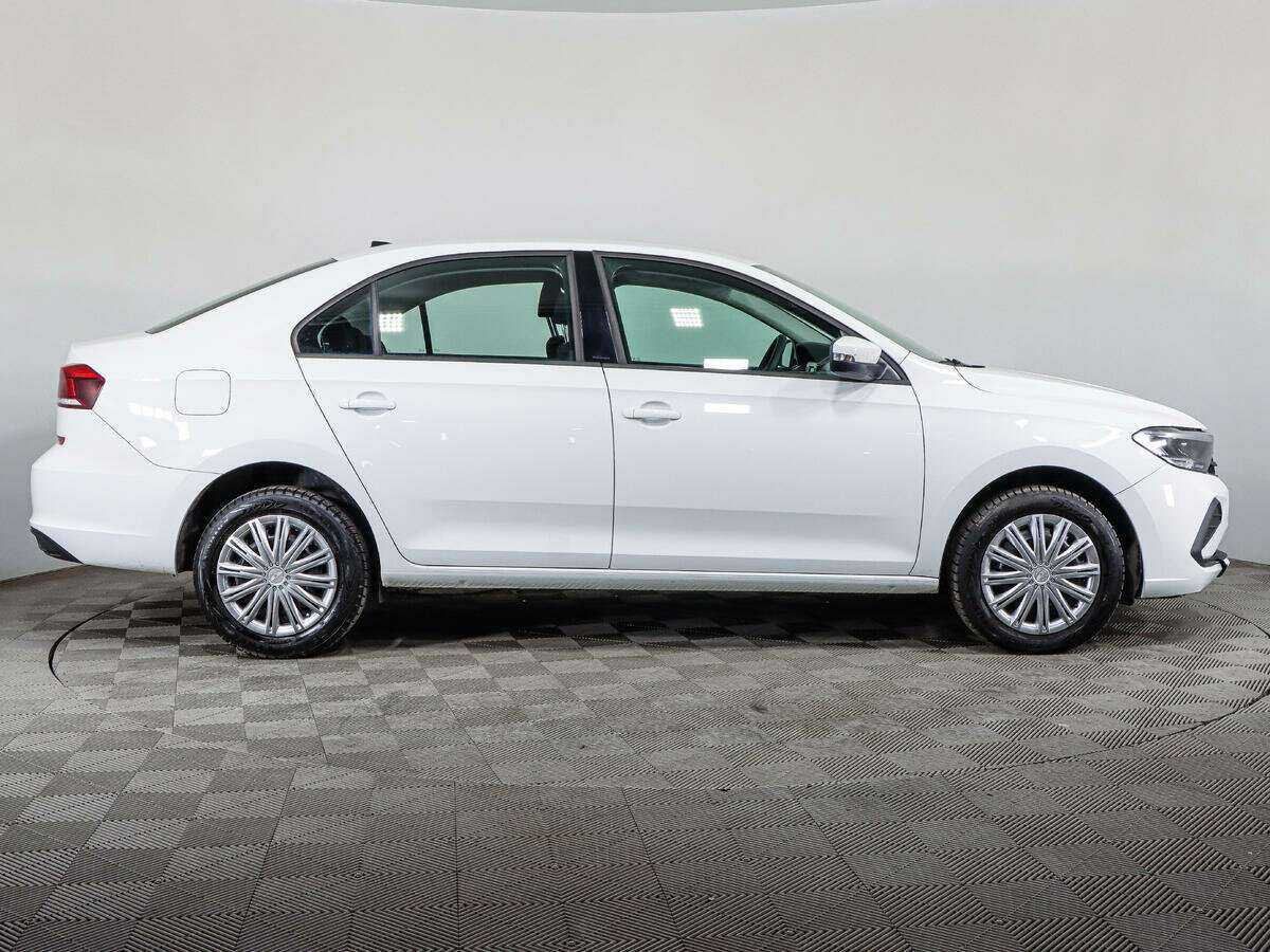 Volkswagen Polo б/у, 2022, Автоматическая. Фото: #2