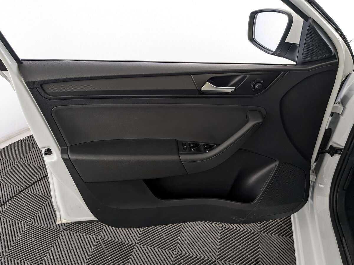 Volkswagen Polo б/у, 2020, Автоматическая. Фото: #14