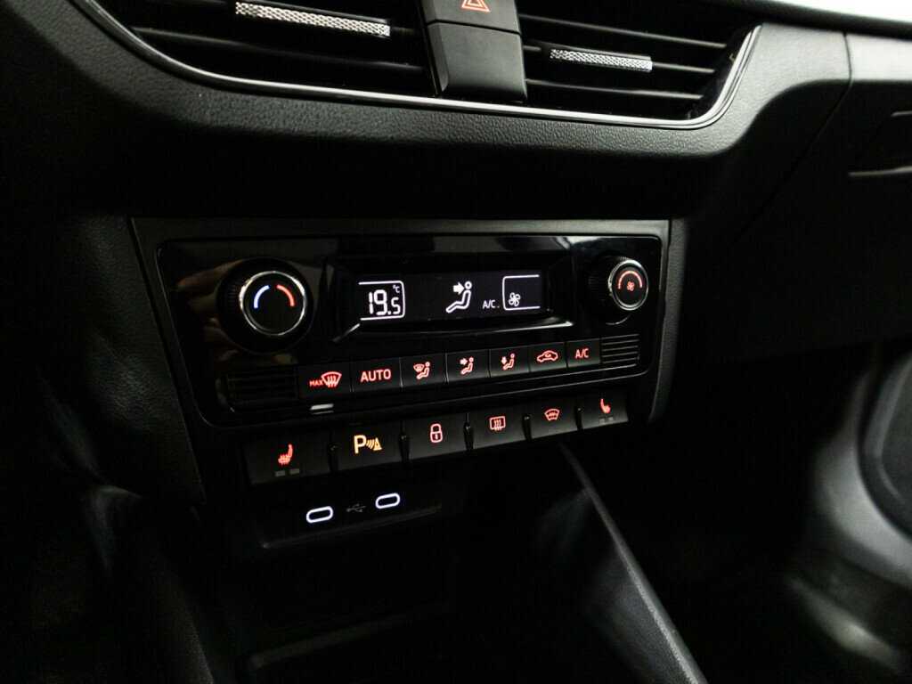 Volkswagen Polo б/у, 2021, Автоматическая. Фото: #15