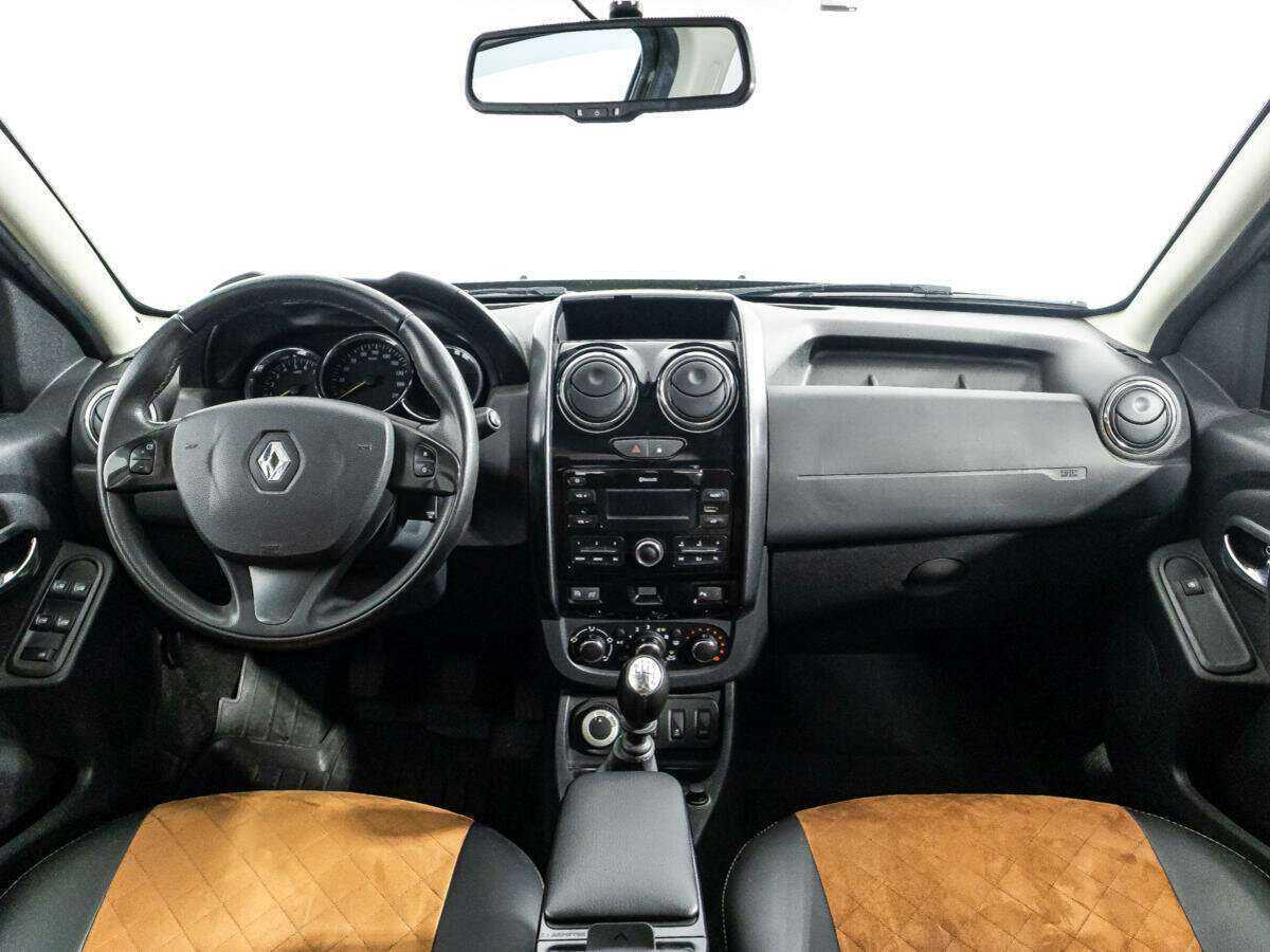 Renault Duster б/у, 2017, Механическая. Фото: #12