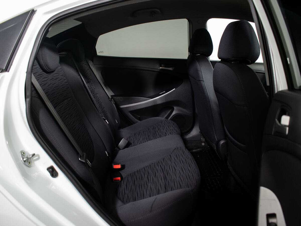 Hyundai Solaris б/у, 2016, Автоматическая. Фото: #9