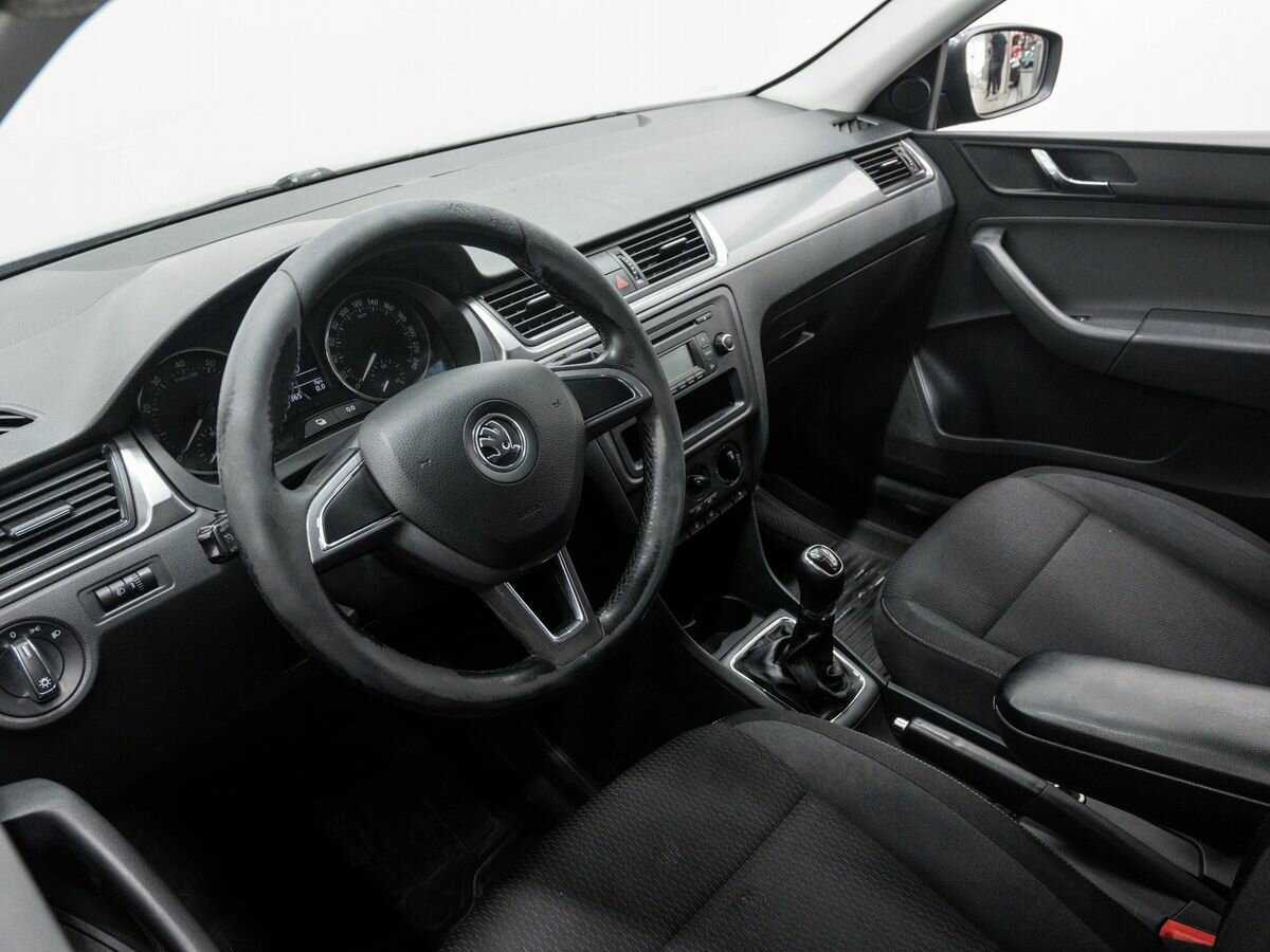 Skoda Rapid б/у, 2014, Механическая. Фото: #12