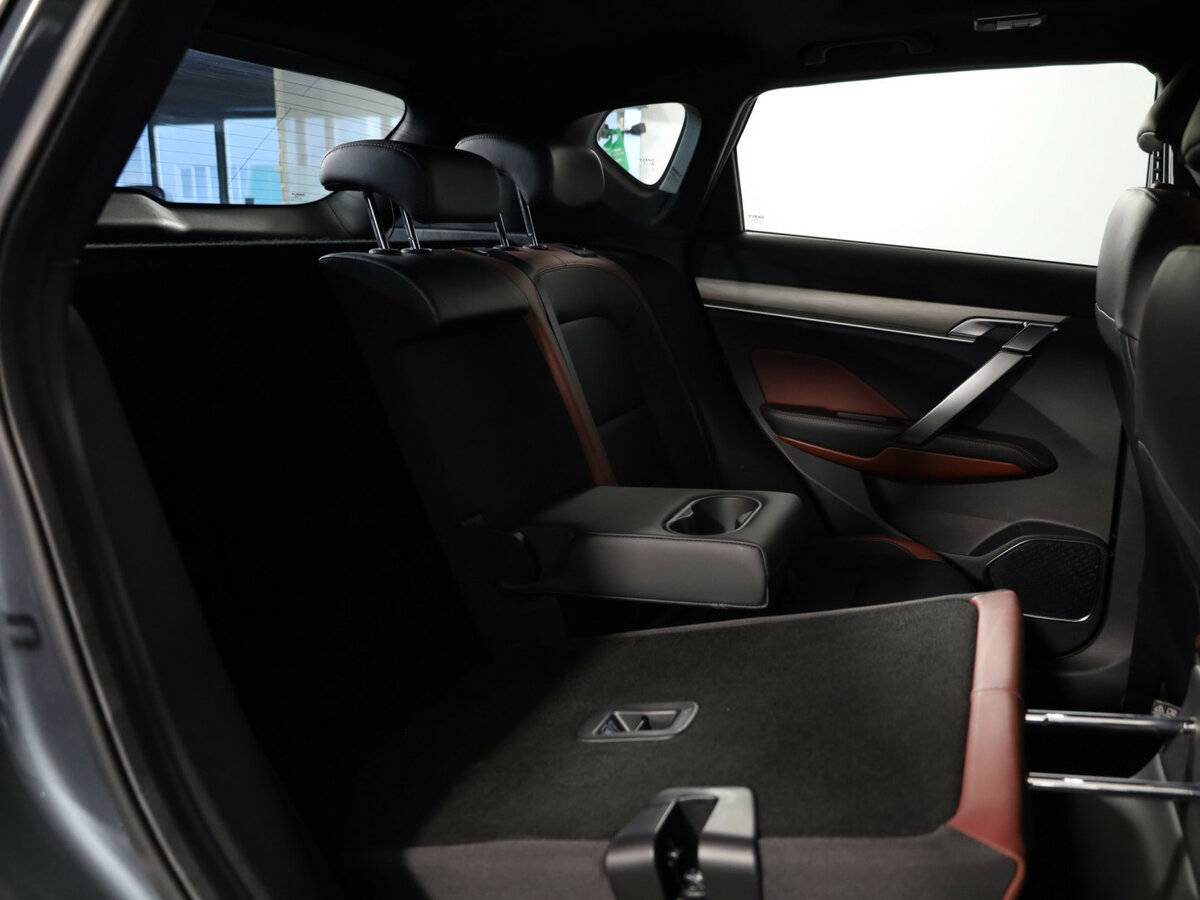 Geely Coolray б/у, 2022, Роботизированная. Фото: #14