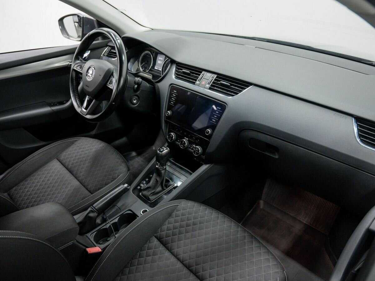 Skoda Octavia б/у, 2017, Роботизированная. Фото: #6