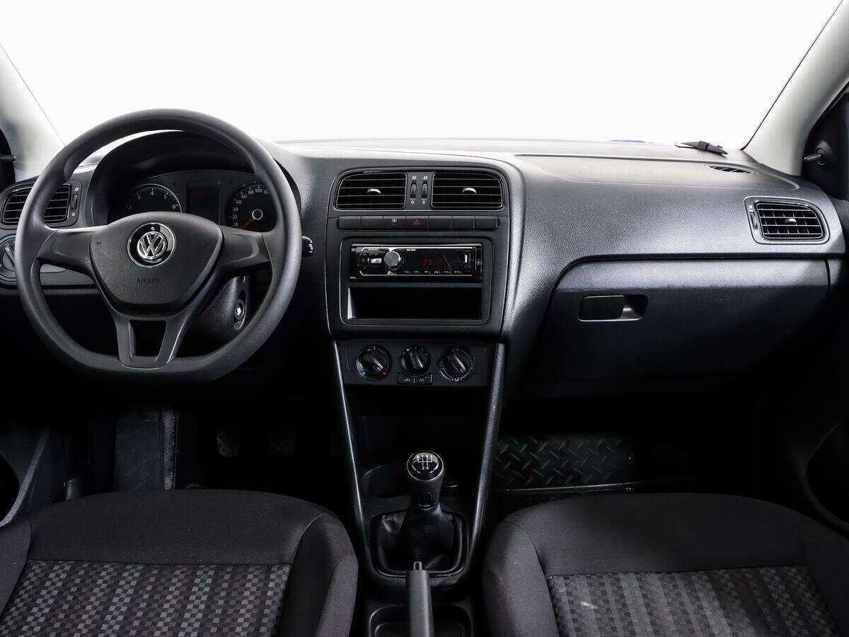 Volkswagen Polo б/у, 2018, Механическая. Фото: #9
