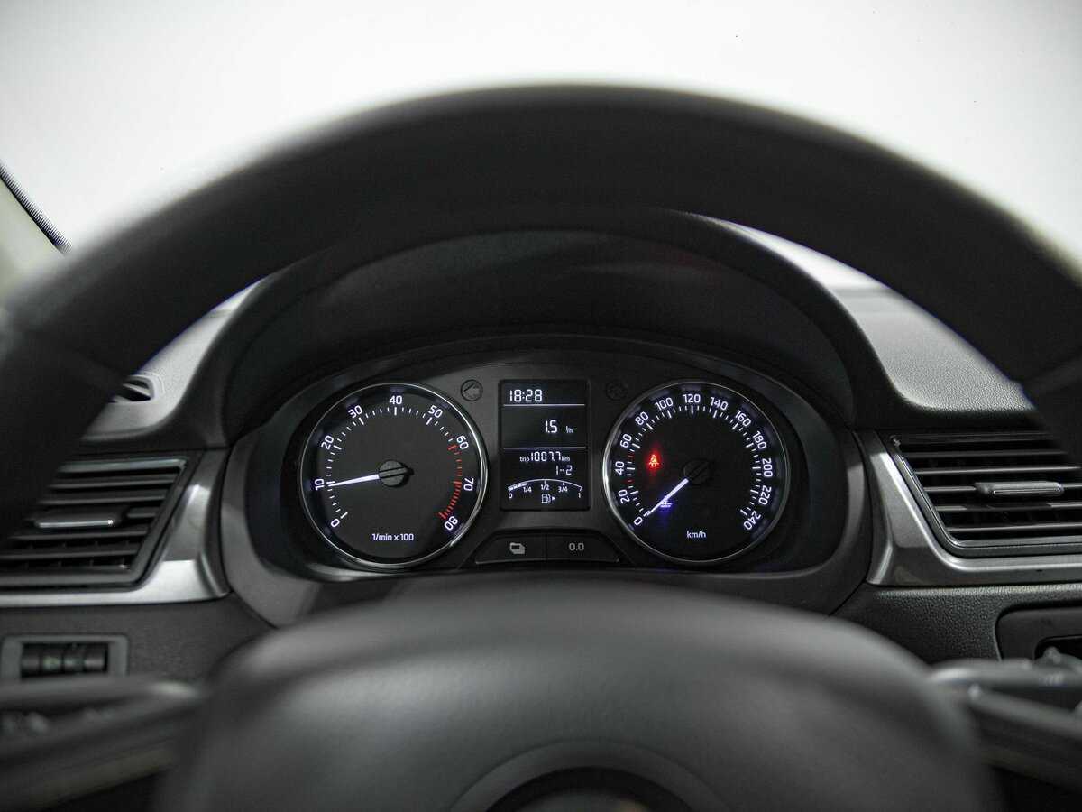 Skoda Rapid б/у, 2015, Механическая. Фото: #6