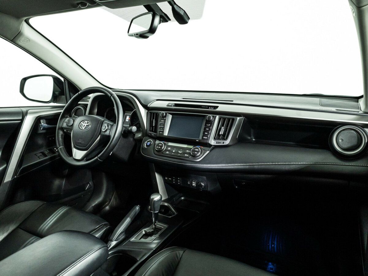 Toyota RAV4 б/у, 2017, Автоматическая. Фото: #6