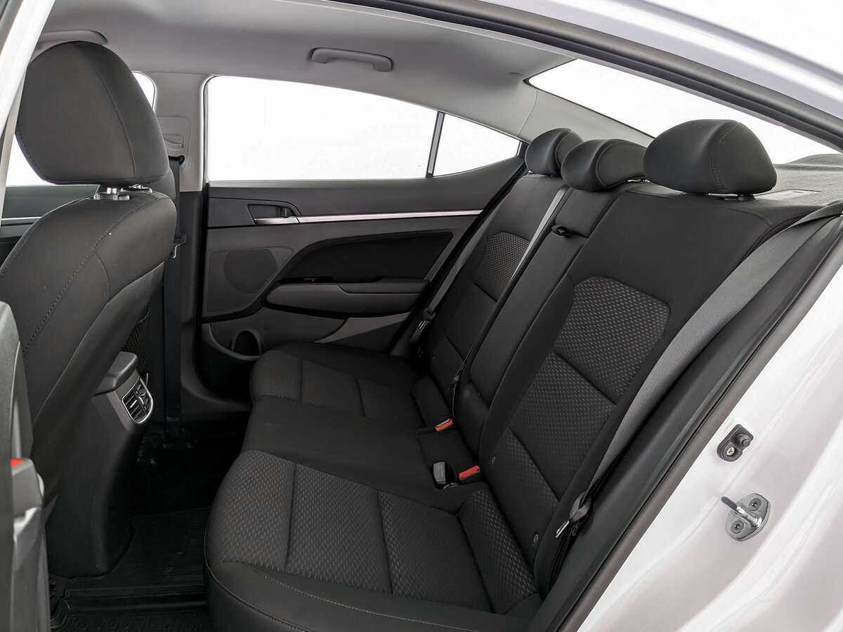 Hyundai Elantra б/у, 2020, Автоматическая. Фото: #9
