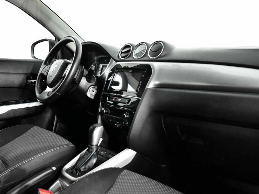 Suzuki Vitara б/у, 2016, Автоматическая. Фото: #8