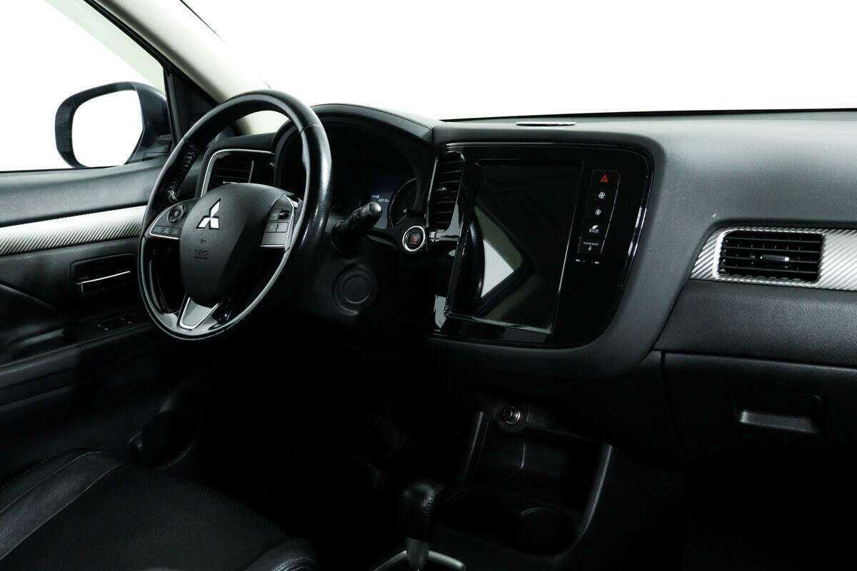 Mitsubishi Outlander б/у, 2015, Вариатор. Фото: #8