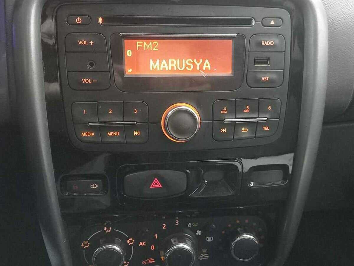 Renault Duster б/у, 2013, Механическая. Фото: #12