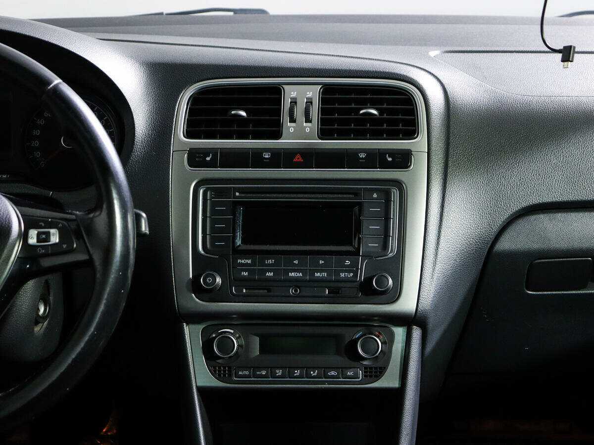 Volkswagen Polo б/у, 2017, Механическая. Фото: #10