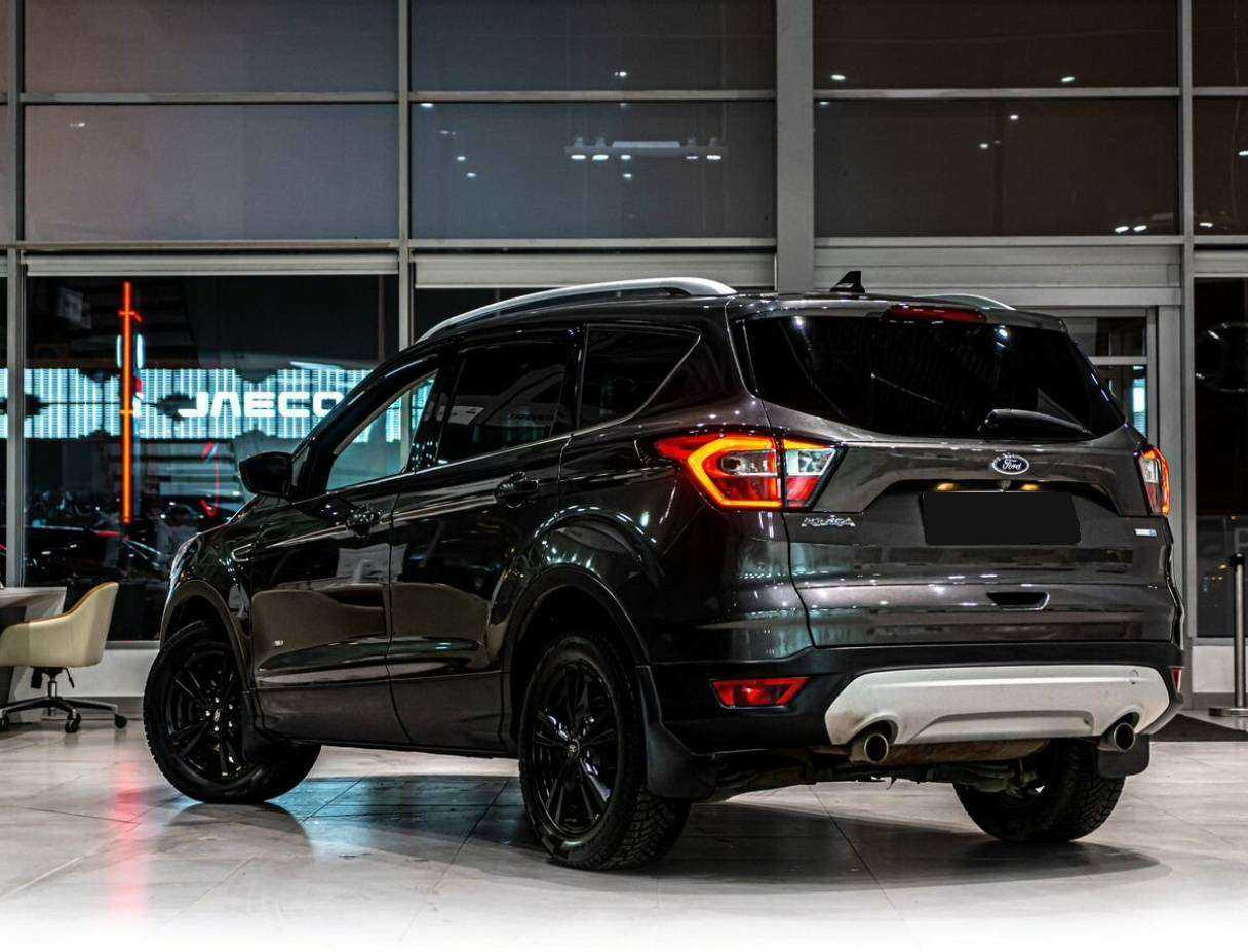 Ford Kuga б/у, 2018, Автоматическая. Фото: #3