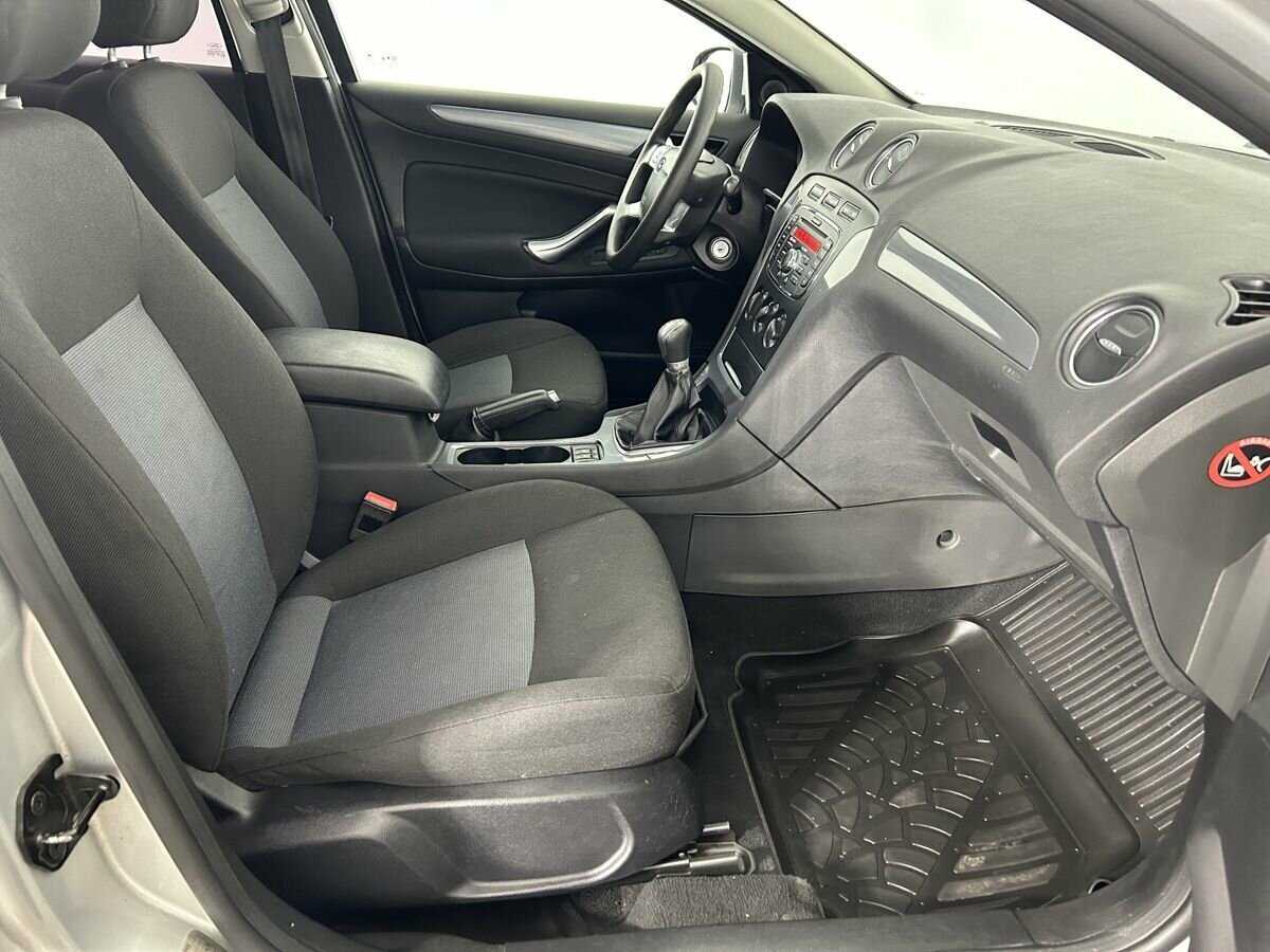 Ford Mondeo б/у, 2012, Механическая. Фото: #13