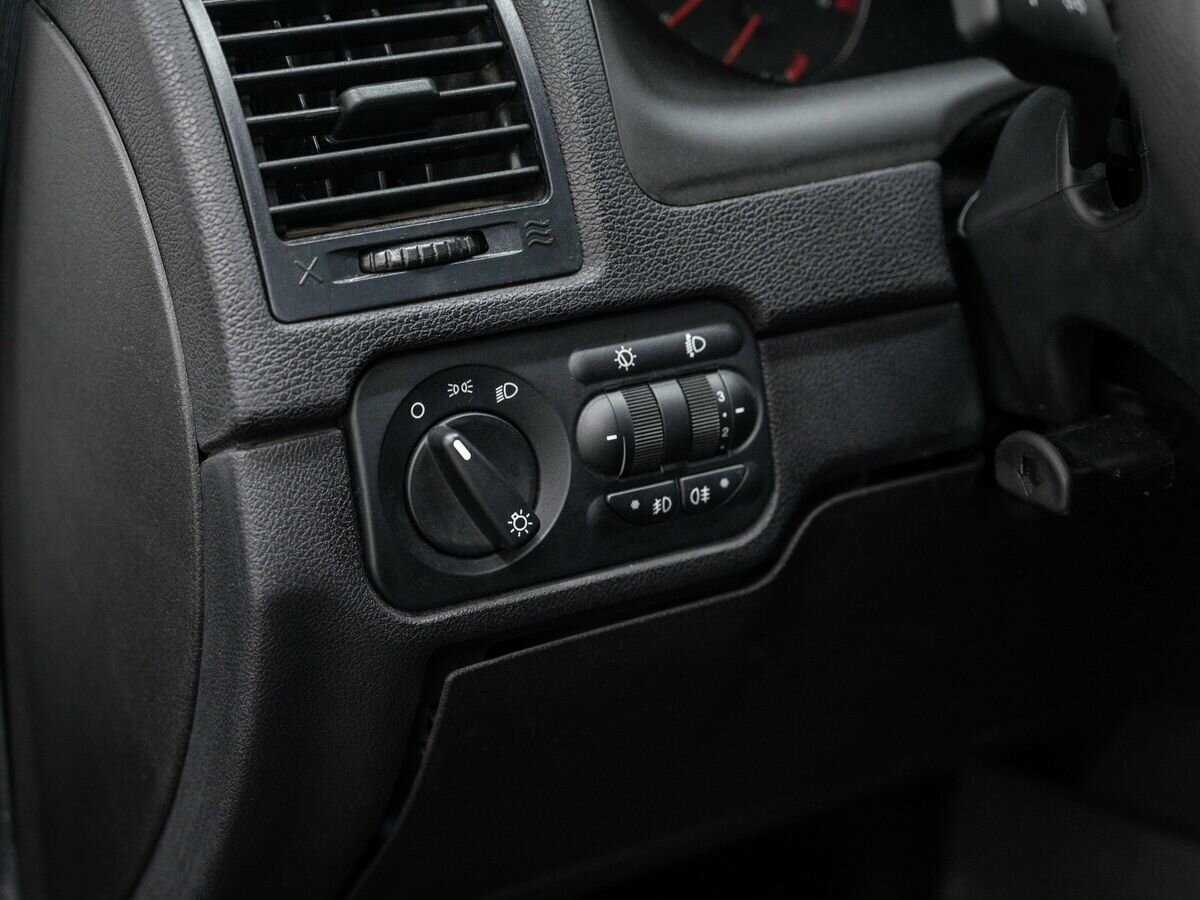 УАЗ Patriot б/у, 2015, Механическая. Фото: #16