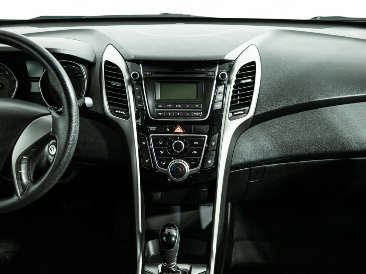 Hyundai i30 б/у, 2015, Автоматическая. Фото: #13