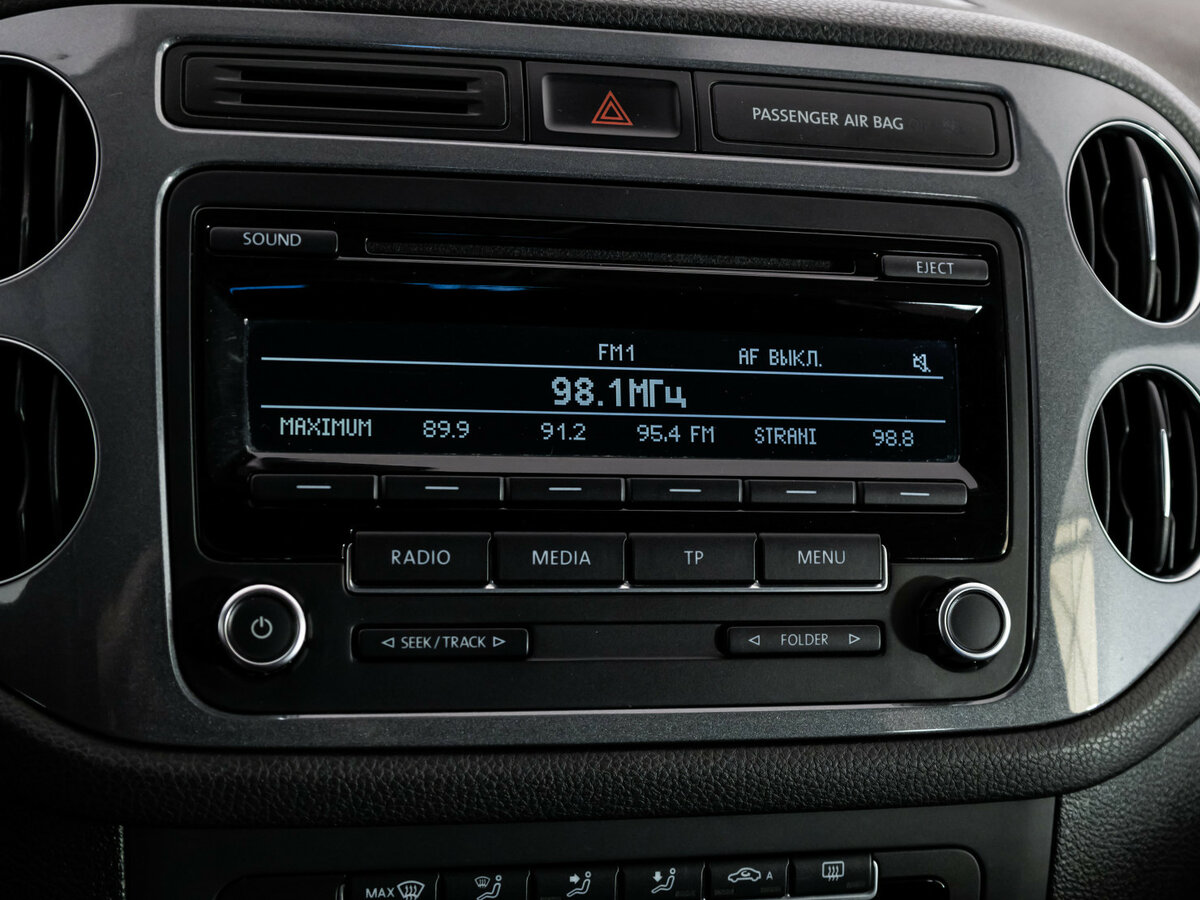 Volkswagen Tiguan б/у, 2012, Механическая. Фото: #11