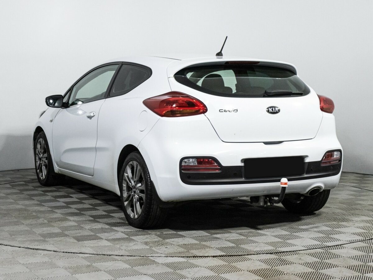 Kia Ceed б/у, 2013, Механическая. Фото: #6