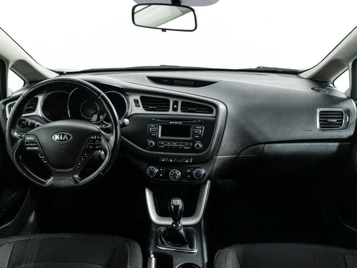 Kia Ceed б/у, 2013, Механическая. Фото: #12