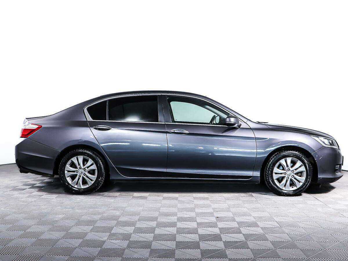 Honda Accord б/у, 2013, Автоматическая. Фото: #2