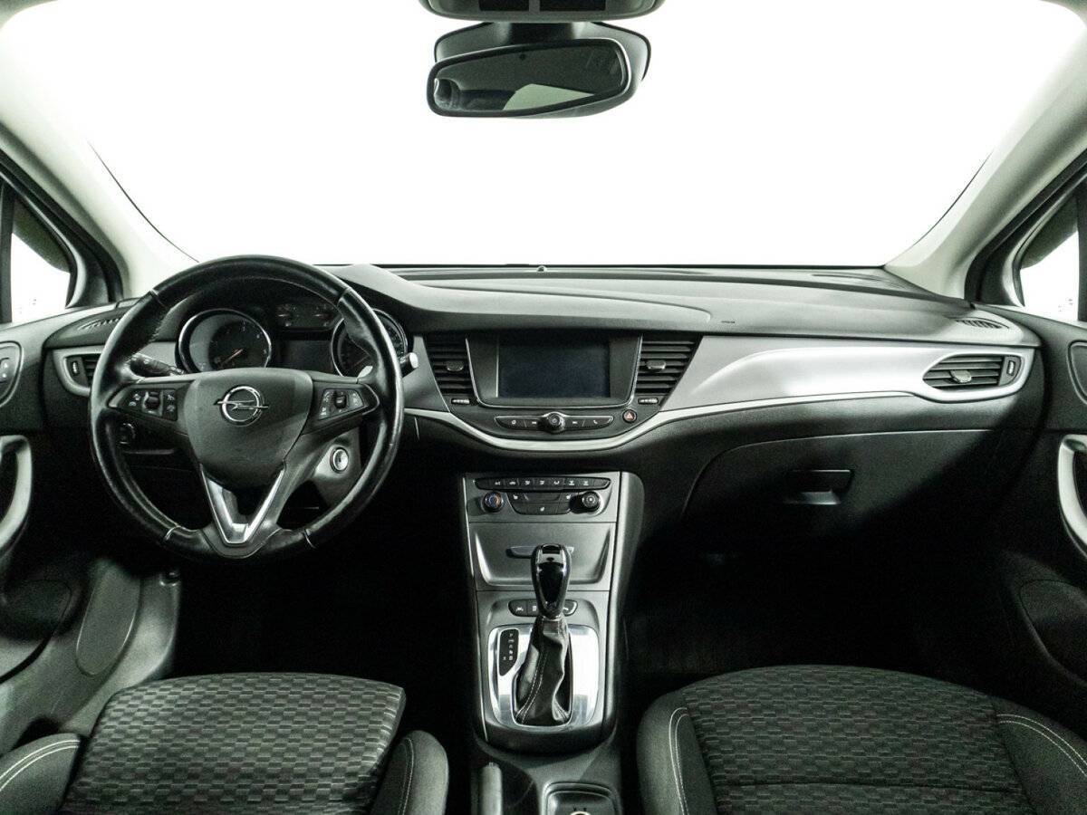 Opel Astra б/у, 2019, Автоматическая. Фото: #12